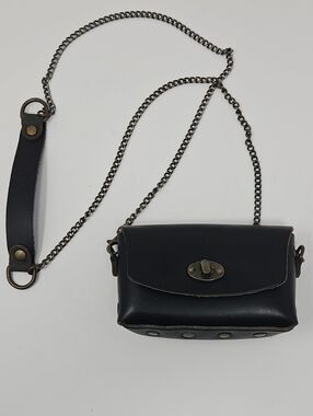 Love 41 Small Black Leather Crossbody Bag Leather Chain Strap Made In Mexico
